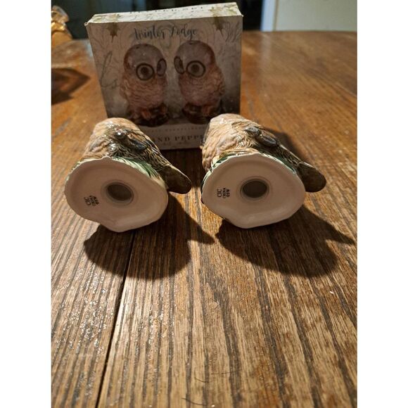 New CIB Winter Lodge Owl Salt Pepper Shaker Set Ceramic Kitchen Decor - Picture 6 of 6